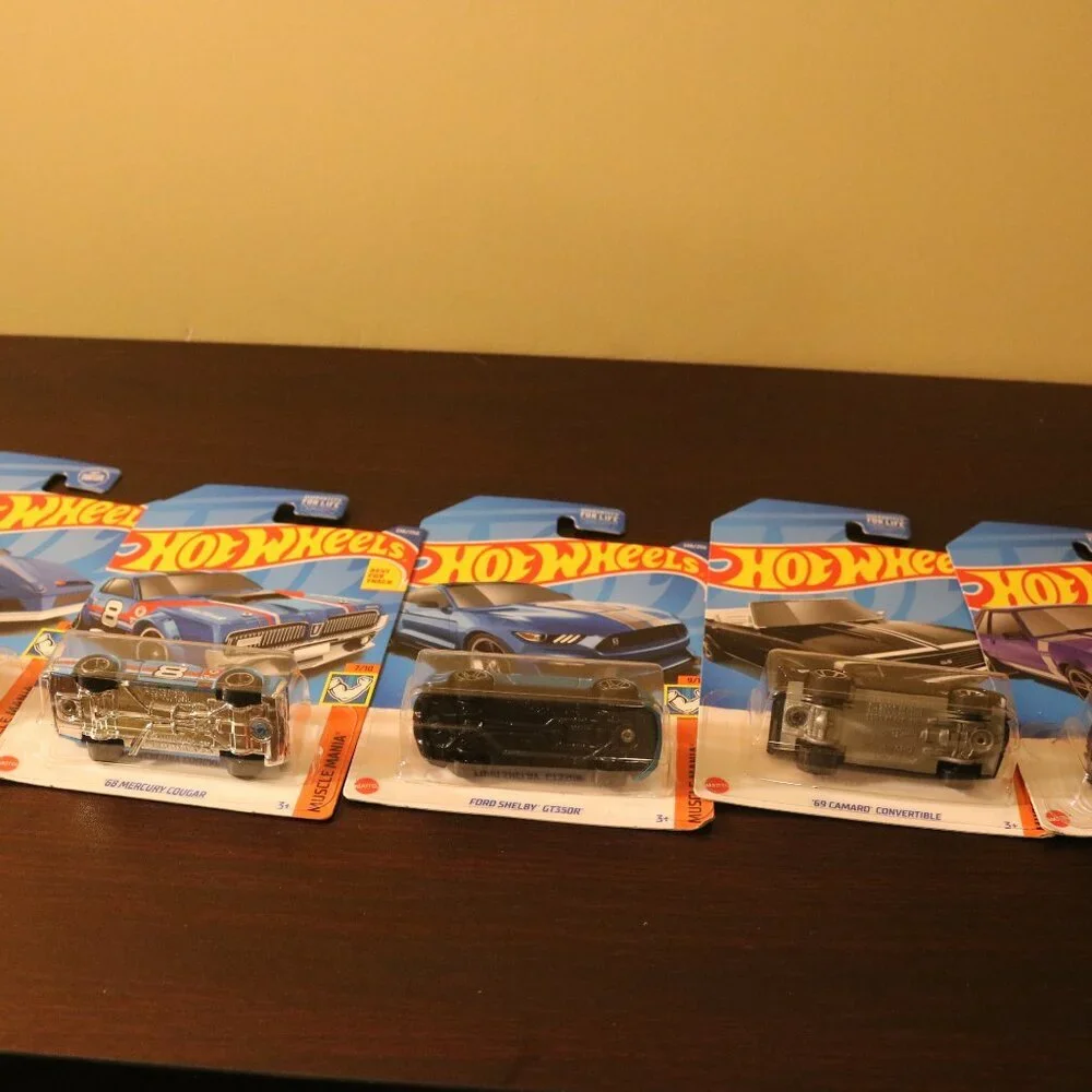 Hot Wheels Muscle Mania lot of 5 NIP